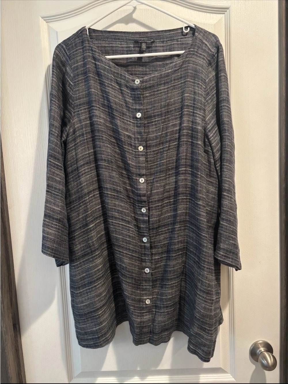 Button-Front Women’s Tunic in Heathered Gray